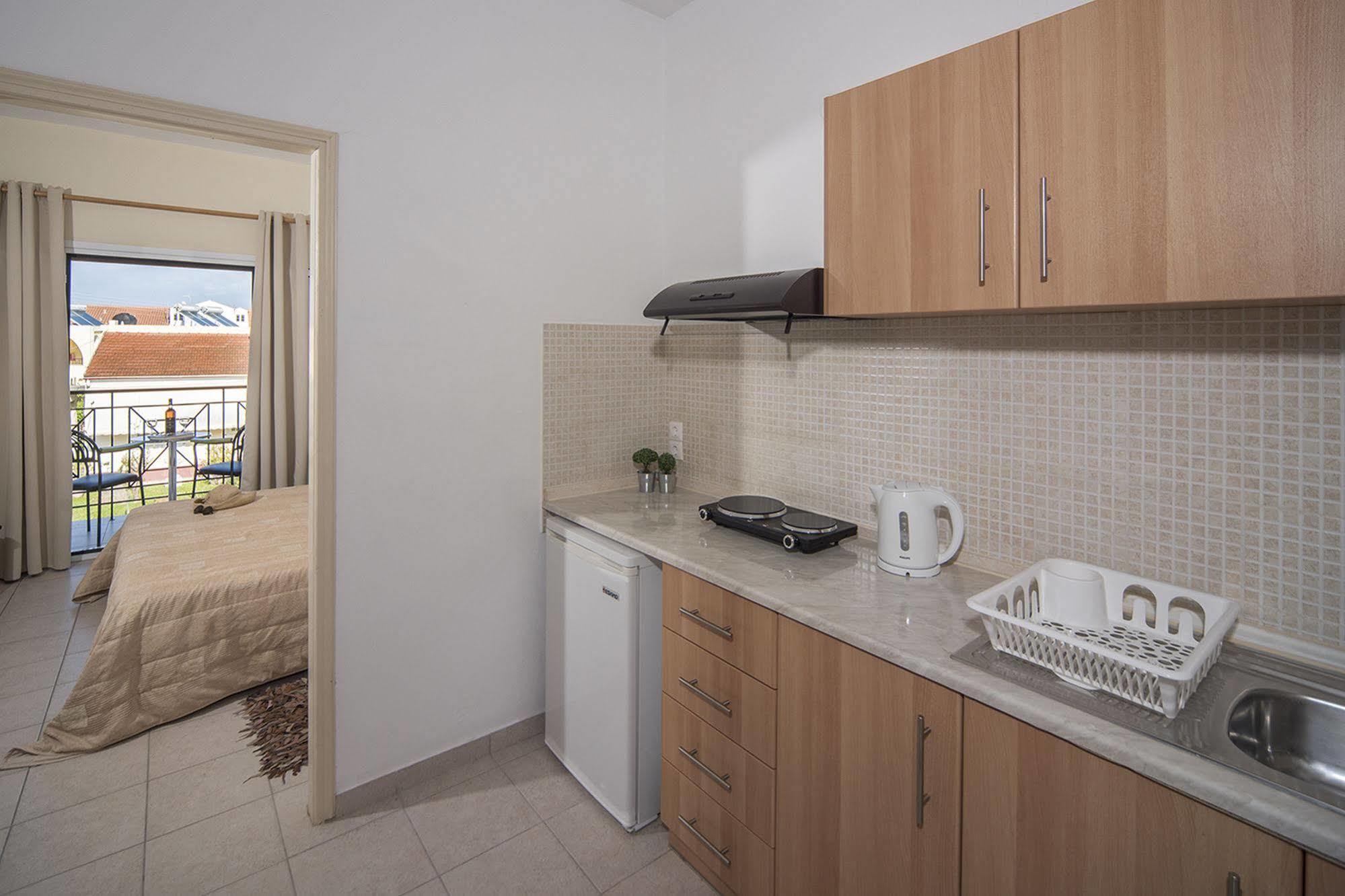 Metaxa Apartments Kávos Exterior photo